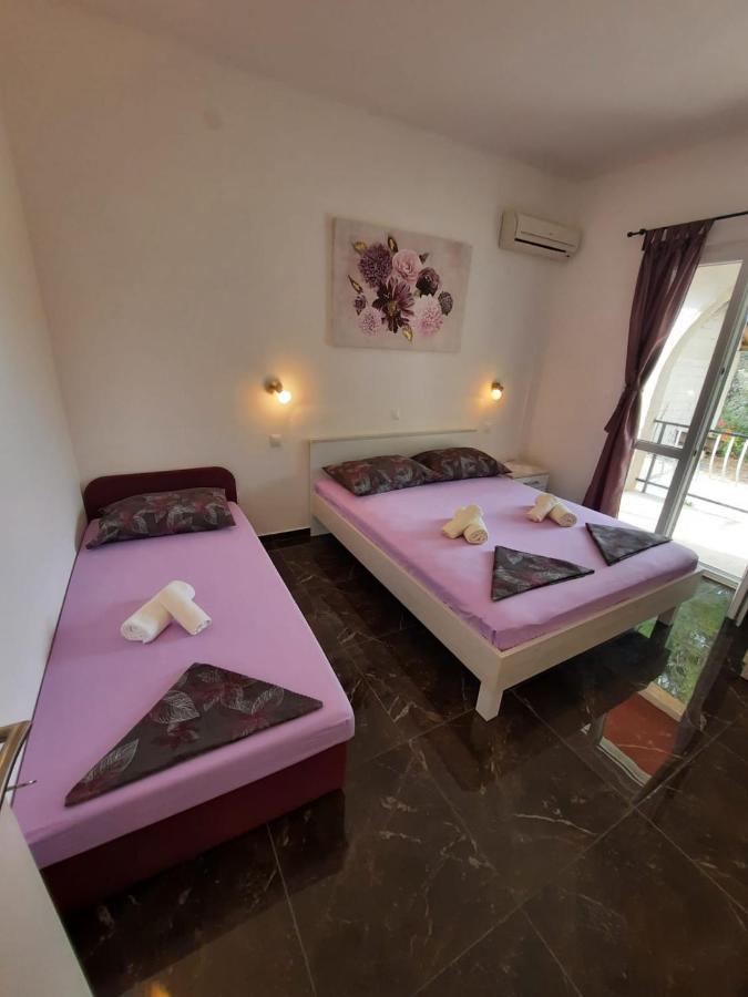 Apartments Pitarevic Saplunara Exterior foto