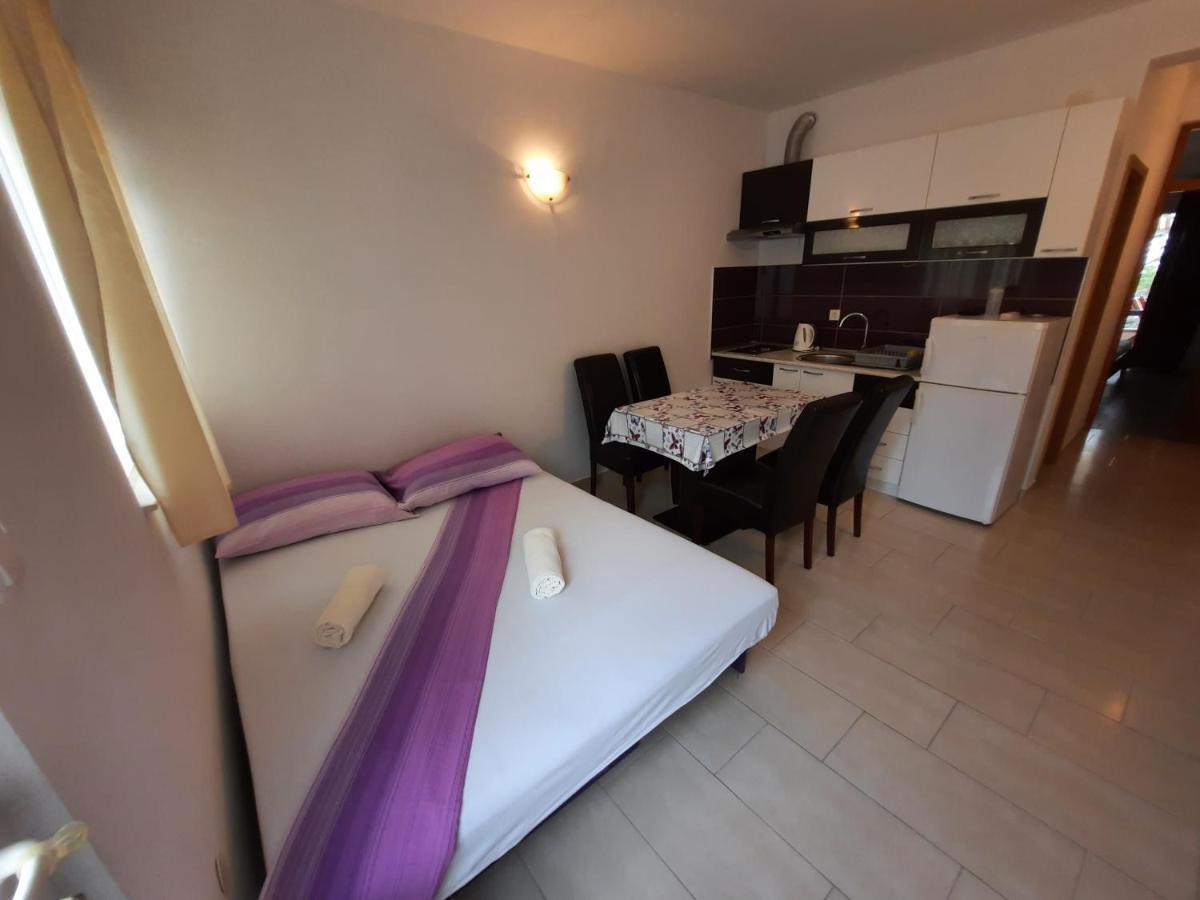 Apartments Pitarevic Saplunara Exterior foto