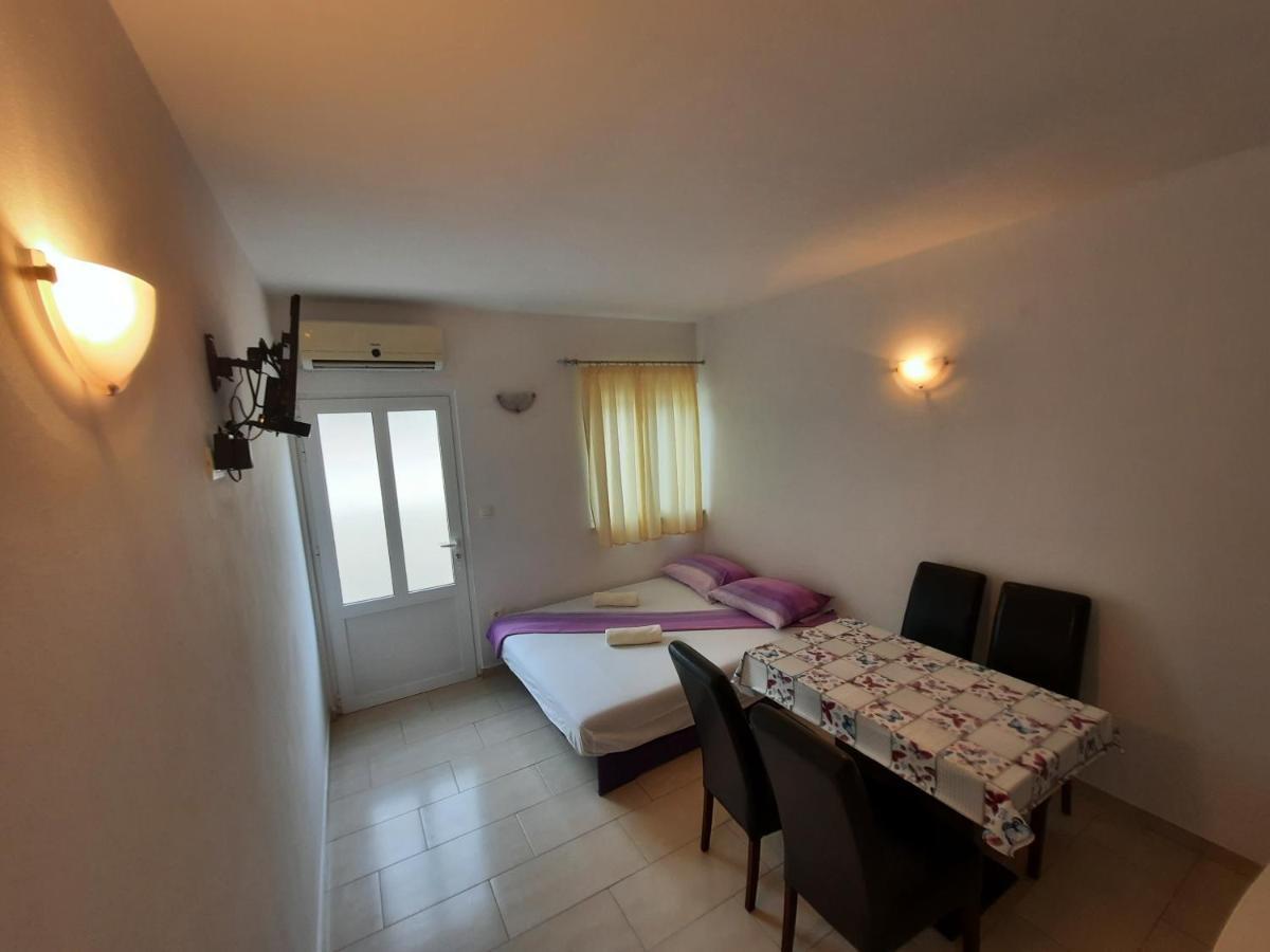 Apartments Pitarevic Saplunara Exterior foto