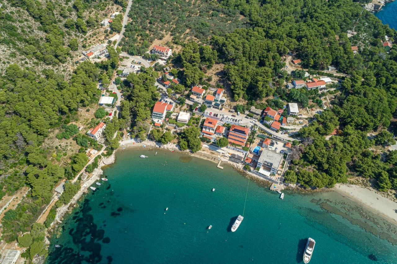 Apartments Pitarevic Saplunara Exterior foto