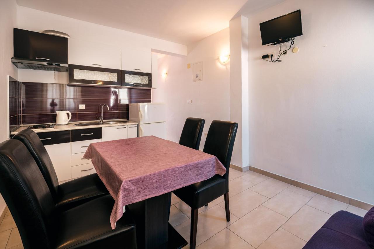 Apartments Pitarevic Saplunara Exterior foto