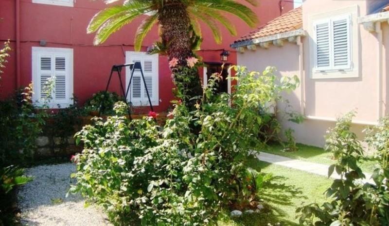 Apartments Pitarevic Saplunara Quarto foto